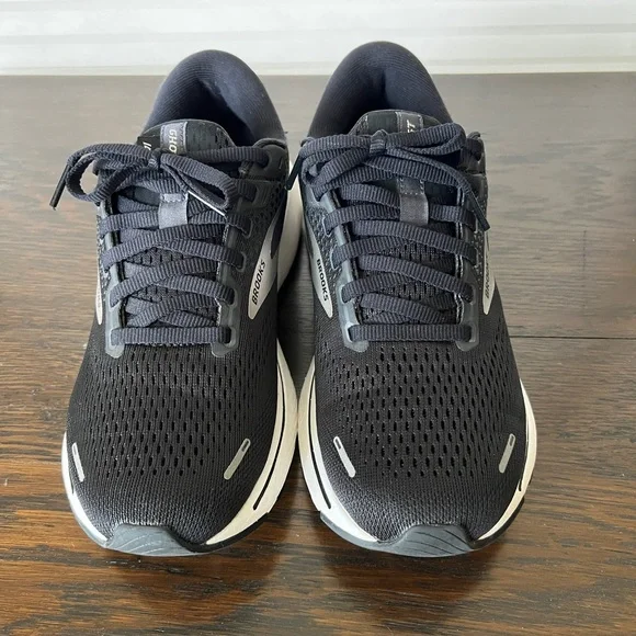 Brooks Ghost 14 Women’s US size 8.5. Used but in great condition. - Picture 7 of 10